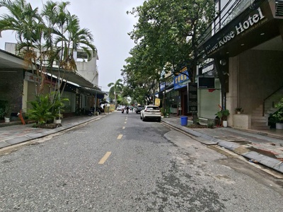 Mặt đường Hoàng Thế Thiện - 195m2 - ngang 9,8m - gần cục Hải Quan - giá hơn 30 tỷ 2