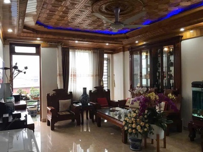 Mặt đường Hoàng Thế Thiện - 98m2 - ngang 4,9m - 5 tầng - thang máy - giá 18 tỷ 2