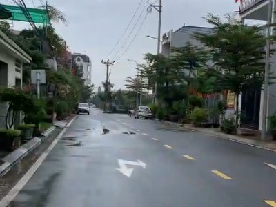 Chính chủ cần bán gấp  - fo đang làm mặt bằng - lô đất đẹp 92.4m2  xâm xuyên - hồng vân 3