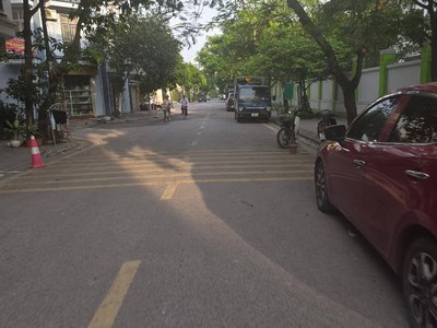 Siêu hiếm, bán nhà mặt phố ngọc lâm - 16 tỷ 54m2 thang máy vỉa hè rộng kd đỉnh, dòng tiền 0