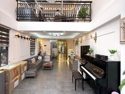 Nhà đẹp đồng đen, tân bình   105m   4.6x22.8 , 3 tầng, giá 13.5 tỷ 0