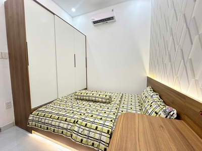 Nhà ngang khủng 5.5x20m, 3 lầu full nội thất, đường lớn thông 4