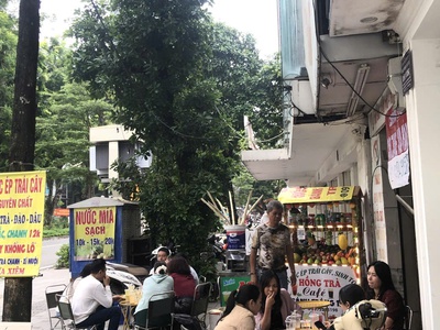 Giá rẻ - chính chủ cho thuê cửa hàng mặt tiền đẹp giảng võ, đống đa, hà nội 3