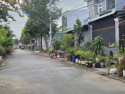 Bán đất mặt tiền đường cây da xề ngã ba cây lơn đông hoà 4,45 tỷ 2