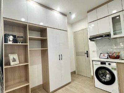 Tòa ccmn hoa bằng dt 40m x6 tầng thang máy 13,8 tỷ-2 thoáng-10 phòng kk,pccc chuẩn 0