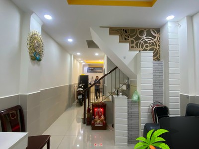 Bạn kiếm nhà 6 tỷ nhỉnh hxh thông quận 6 3 tầng thì xem ngay căn này. 3