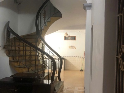 Cho thuênha riêng , ô tô đỗ cửa Bạch Đằng , Hạ Lý , Hồng Bàng . Có đồ cơ bản 3