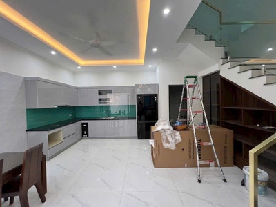 Biệt thự mini cạnh ngọc thụy long biên - 90m2- 4 tâng -- full nt - nhà mới 3 mặt thoáng- hơn 9 ỷ 3