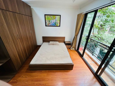 PL ô tô Cầu Giấy 83,5m2 6 tầng thang máy MT4m 31 tỷ 8 có TL. LH Khánh 1