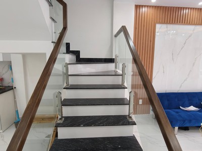 Căn nhà 3 tầng - Ô tô đỗ cửa - tại Đông Lãm - Đa Phúc 2