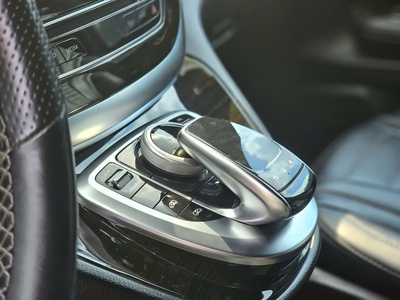 Cần bán Mercedes V250 đời 2016 bản độ Maybach sang trọng 5