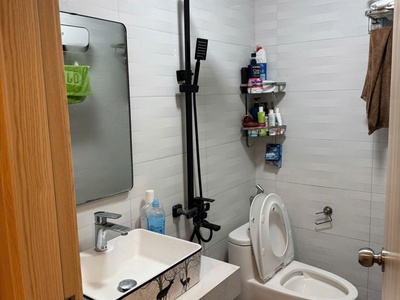  Bán căn hộ tầng 15   63m    2PN, 2VS   Full nội thất cơ bản, giá chỉ 3,5xx tỷ 4