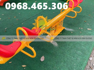 Bập bênh lò xo trẻ em, bập bênh mầm non, bập bênh con cá composite 2
