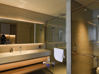  Chính chủ cần bán gấp căn hộ A La Carte view Vịnh Hạ Long - Full nội thất - Giá siêu hời 0