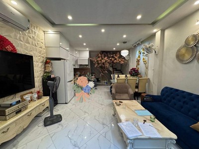 Bán nhà gần Hồ Ba Mẫu 42m2 5T MT rộng, 30m ra ô tô tránh, ngõ thông, trước nhà rộng, hơn 12 tỷ 0