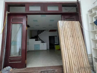 Ôtô vào nhà - thông các ngả - phố kinh doanh - dân xây chắc chắn 21 tỷ 2