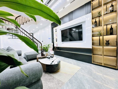 Nhà chính chủ - giá tốt - vị trí đẹp tại trần duy hưng 1