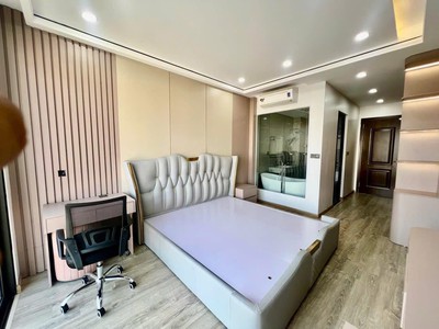 Bán nhà võ chí công- ô tô- thang máy ở ngay -65m 5 tầng 14.3 tỷ 2