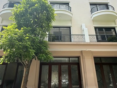 Giá ngon  bán lk cọ xanh9 dt 48mx5t hoàn thiện có sổ 7.3 tỷ vinhomes ocean park 2 áp góc 1