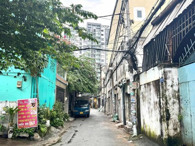 Siêu vị trí gần aeon tân phú nhà cấp 4, hẻm 6m ô tô đỗ cửa. 72m  4x18  - bhh, bình tân. 3