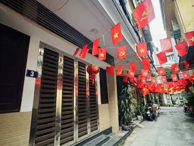 Siêu phẩm trung tâm cầu giấy - phân lô ô tô - ngõ thông, gần phố - khách xem là chốt 1