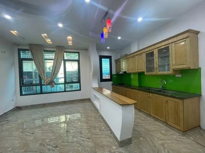 Siêu phẩm trung tâm cầu giấy - phân lô ô tô - ngõ thông, gần phố - khách xem là chốt 2