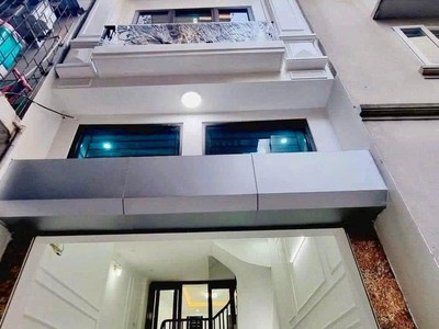 Bán nhanh nhà kim giang- ô tô vào nhà - 30m ra ô tô tránh - 9 phòng cho thuê - 10,5ti - 6 tầng 52m 0