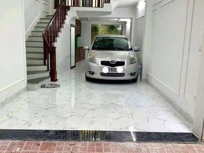 Bán nhanh nhà kim giang- ô tô vào nhà - 30m ra ô tô tránh - 9 phòng cho thuê - 10,5ti - 6 tầng 52m 1