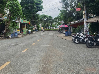 Nhà 4 tầng siêu phẩm, khu tên lửa mt 15m, dt 6x20, 20 phòng đang cho thuê hơn 40tr/ tháng 0