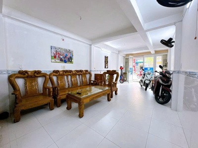 Bán nhà  mặt tiền hòa bình gần lũy bán bích, 4x17m, 2 tầng  - 3pn, 1 đời chủ, 12,7 tỷ. 2