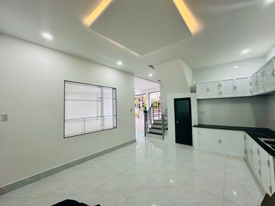 Bán căn góc dương hiến quyền sát biển nha trang diện tích: 150m ngang gần 9m cực thoáng hiện 1