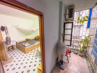 Cầu giấy dt 30m x4 tầng chỉ 6 tỷ,lô góc,mặt ngõ thông kinh doanh,15m ô tô tránh 2