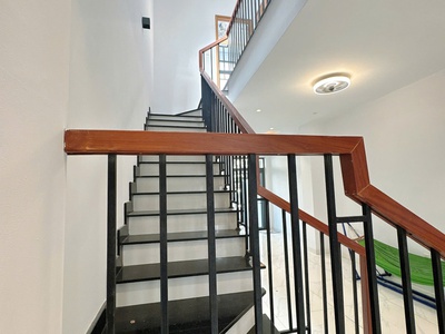 Nhà 3 tầng 2 mặt hẻm oto trường thọ, thủ đức chỉ 7,5 3