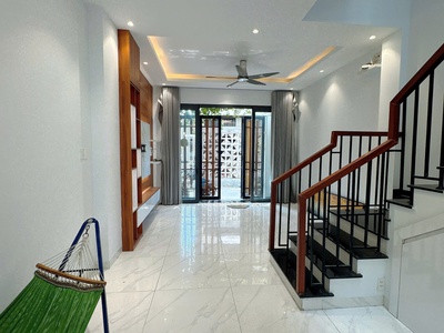 Nhà 3 tầng 2 mặt hẻm oto trường thọ, thủ đức chỉ 7,5 0