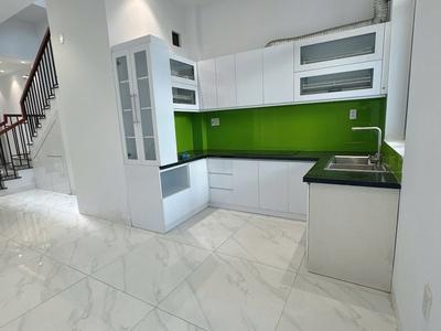 Nhà 3 tầng 2 mặt hẻm oto trường thọ, thủ đức chỉ 7,5 2