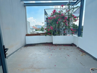 Nhà 3 tầng 2 mặt hẻm oto trường thọ, thủ đức chỉ 7,5 4