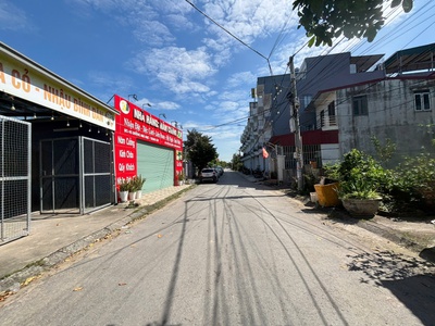 Bán đất mặt đường Nhà Mạc dt 110,8m2 đường nhựa 8m giá chỉ 32tr/m2. 0