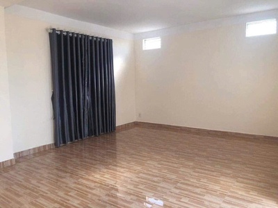 Cho thuê nhà riêng có sân cổng siêu rộng , ô tô để xe trong sân tại An Đà , Đằng Giang , Ngô Quyền 2