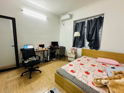 Chính chủ bán nhà mặt phố tuệ tĩnh, 12m2, 5 tầng, mặt tiền 3.2m, 9.8 tỷ, kinh doanh đỉnh 1