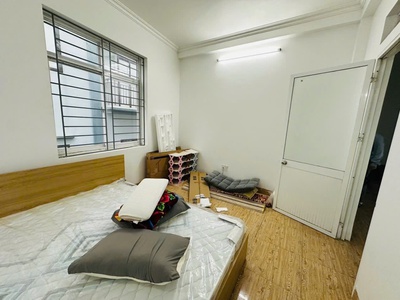 Chính chủ bán nhà mặt phố tuệ tĩnh, 12m2, 5 tầng, mặt tiền 3.2m, 9.8 tỷ, kinh doanh đỉnh 2