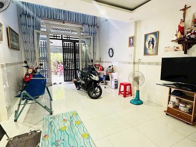 Nhà Đẹp 2 Tầng 2 Mặt Hẻm Thoáng Ngay Kênh Nước Đen, Lê Thúc Hoạch Bình Hưng Hoà A 56m Chỉ 5 5