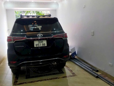 Nhà phố Trung tâm Mỹ Đình 42m 5T gara ô tô gần cao đẳng FPT giá 12 tỷ 1