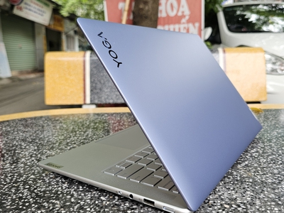 Lenovo yoga slim7 ProX r7-6800hs 16/512 3k. 120hz. 100SRGB. 400nit touch 4
