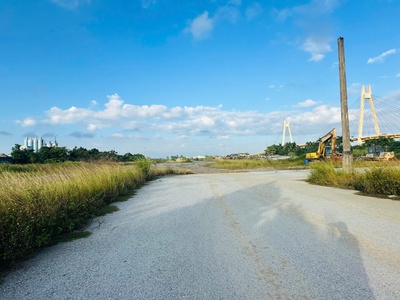 Cho thuê bãi 7000m2 thuộc Phường Hồng Bàng, liền kề sông Cấm, vào trung tâm Hải Phòng chỉ 10p 4