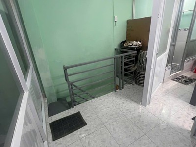 Nhỉnh 3 tỷ tân phú 33m 5m ra hẻm ô tô- huyền thoại 304 tktq 2pn 2wc 3