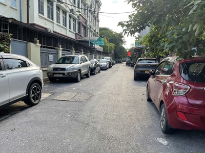 Bán nhà lạc trung kim ngưu 80m , gara 2 ô tô, 5 tầng thang máy, gần hồ thanh nhàn 4