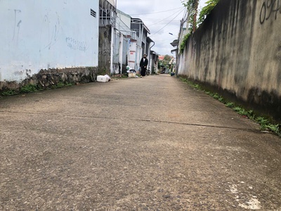 Bán đất hẻm 70 y wang thông qua hẻm 98 y wang quy hoạch rộng 18m - p. ea tam- tp. bmt 0