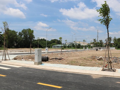 Xây nhà ở ngay trung tâm đất đỏ   khu dân cư sầm uất, pháp lý chuẩn, tiện ích đầy đủ 2