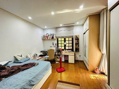 Siêu biệt thự bắc linh đàm 85m 4 tâng.mt 6,8m. lô góc 3 thoáng. thang máy dát vàng 3