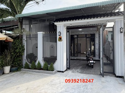 Nhà cấp 4 hẻm 1 xẹc thanh lý nhanh trong tuần gần chợ phú lạc bình chánh 0